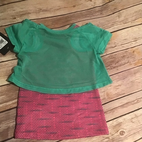 Nike Dri Fit Size 2T - Picture 2 of 3